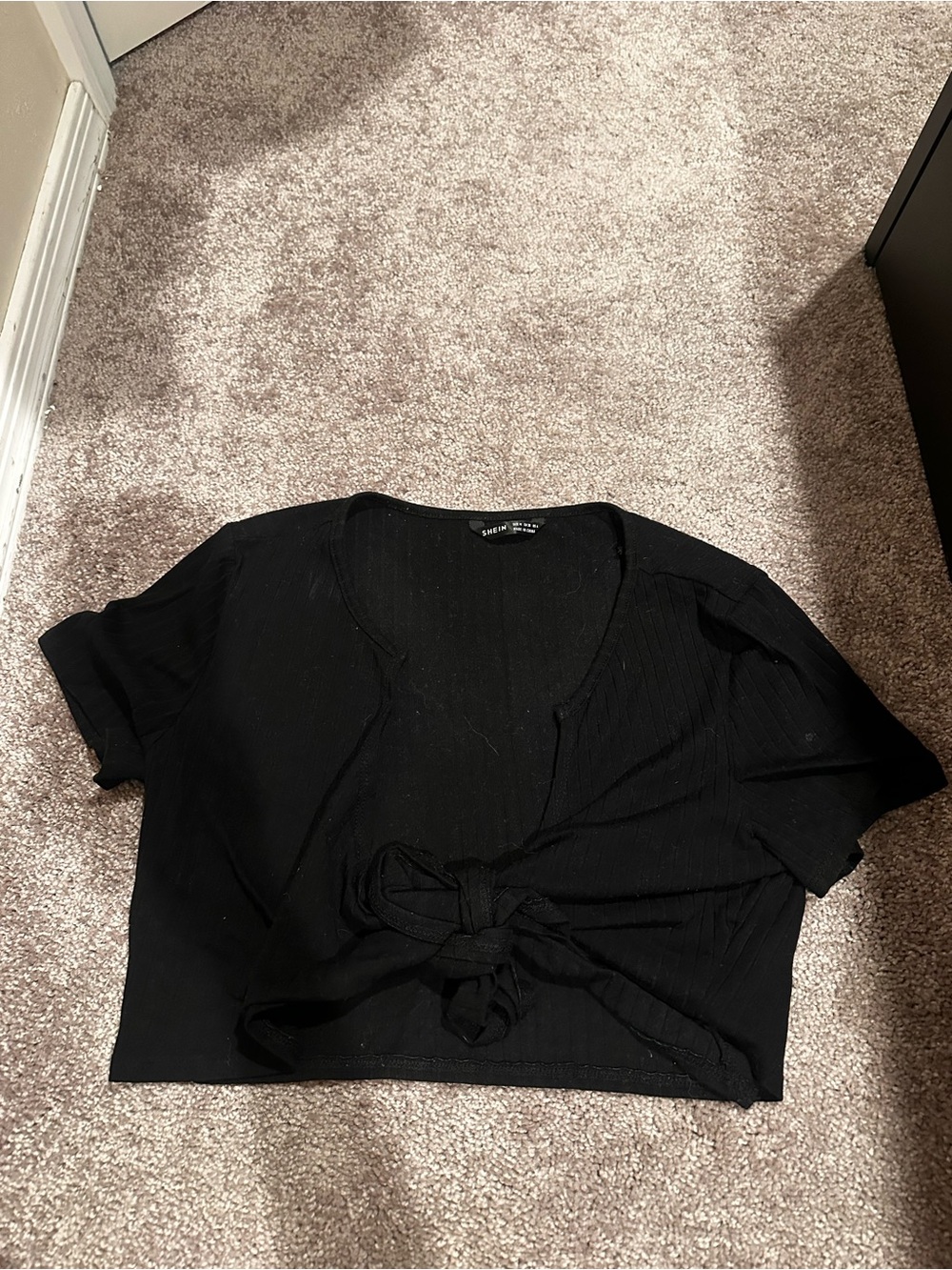 SHEIN Black Crop Top Size Medium 0028